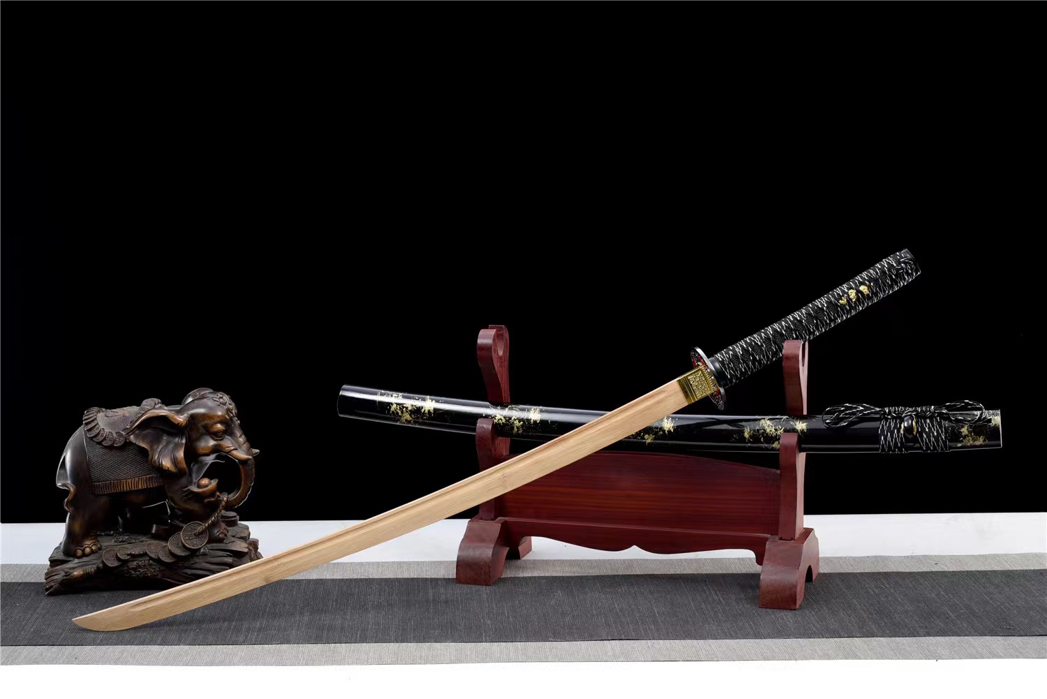 Integrated Iaido Katana Bamboo Wooden Sword with Scabbard for Kendo and Martial Arts Training - Image 12