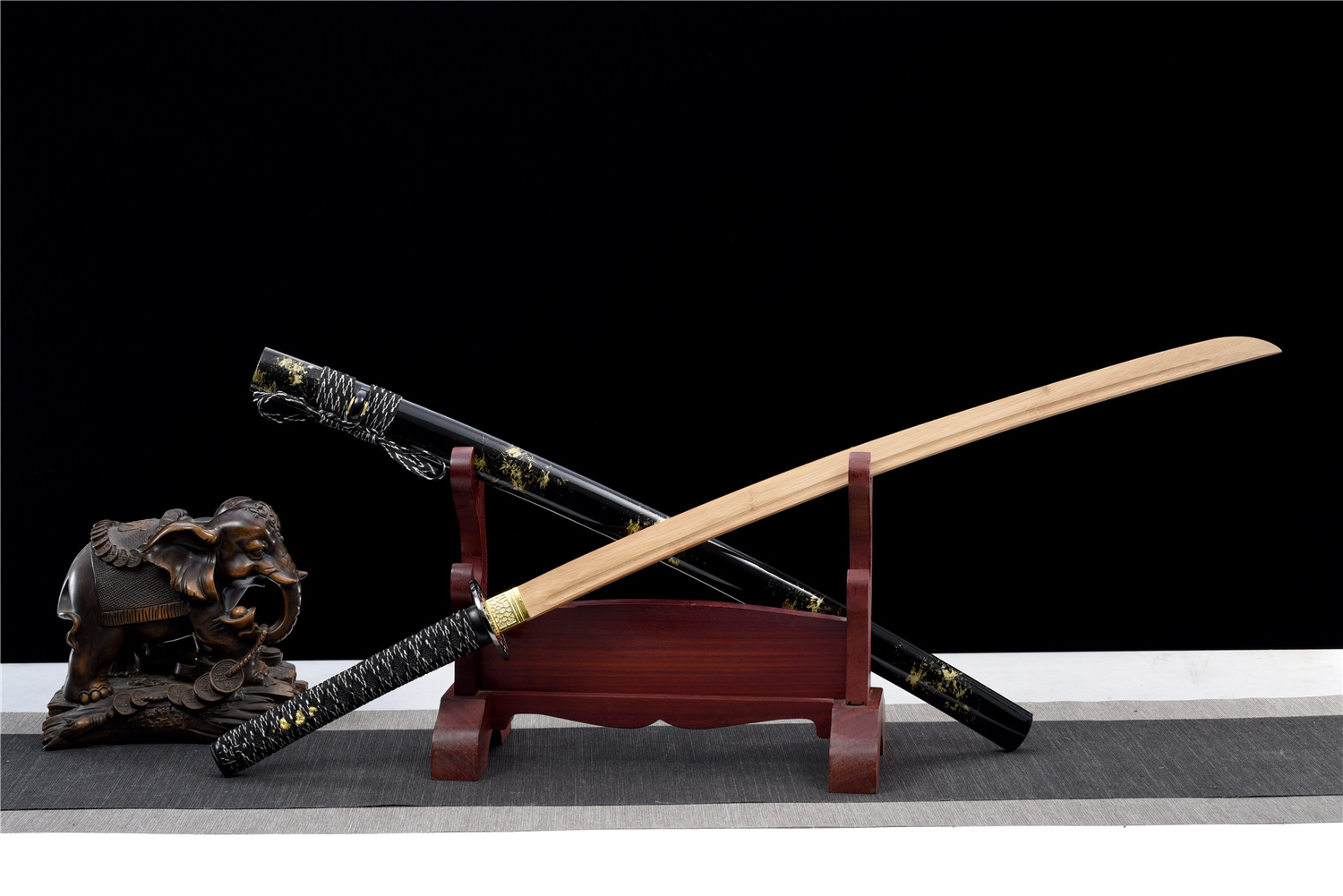 Integrated Iaido Katana Bamboo Wooden Sword with Scabbard for Kendo and Martial Arts Training - Image 4
